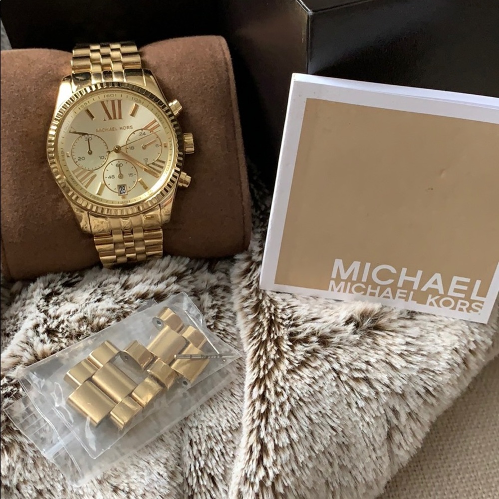 Gorgeous Michael Kors Gold watch!!